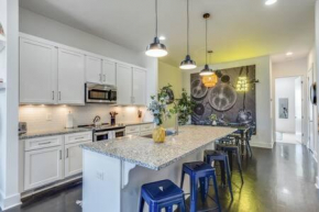 The Slater - Your Perfect Downtown Getaway